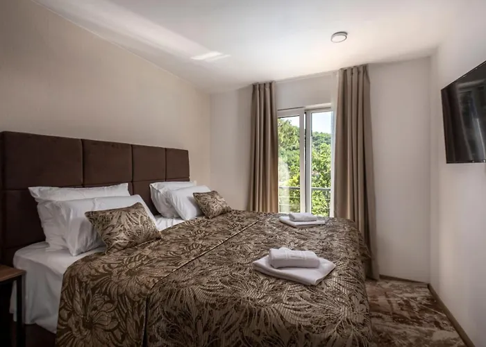 In Istria With Heated Pool And 3 Bedrooms *